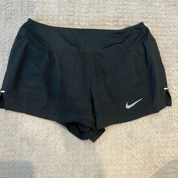 Nike shorts bundle - Picture 2 of 6